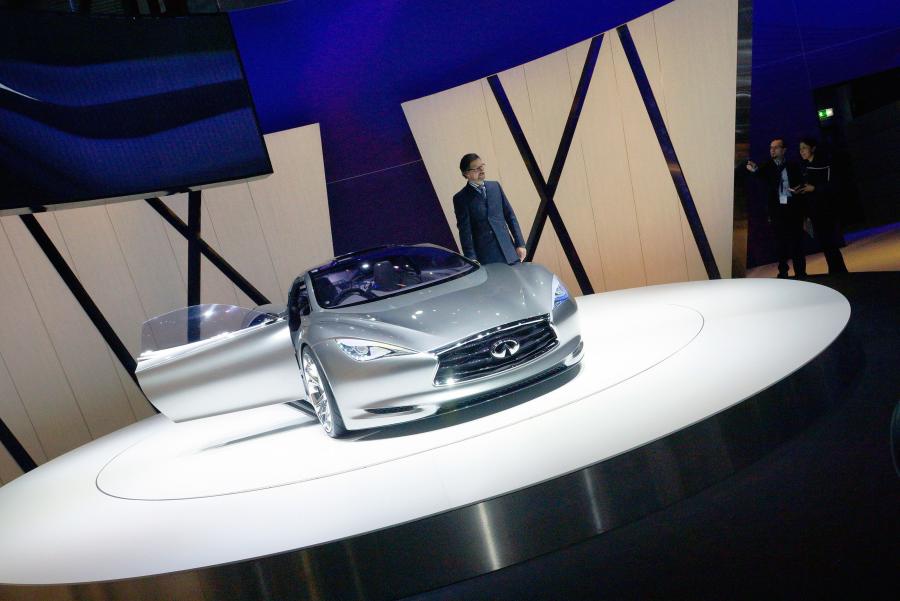  Infiniti Emerg-E Concept 2012 года  (фото 19 из 36)